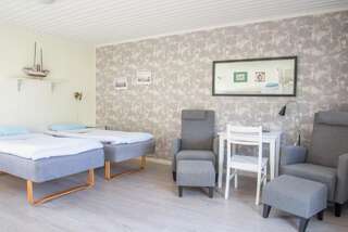 Отели типа «постель и завтрак» Kastelholms Gästhem Sund Двухместный номер с 1 кроватью и собственной ванной комнатой-11